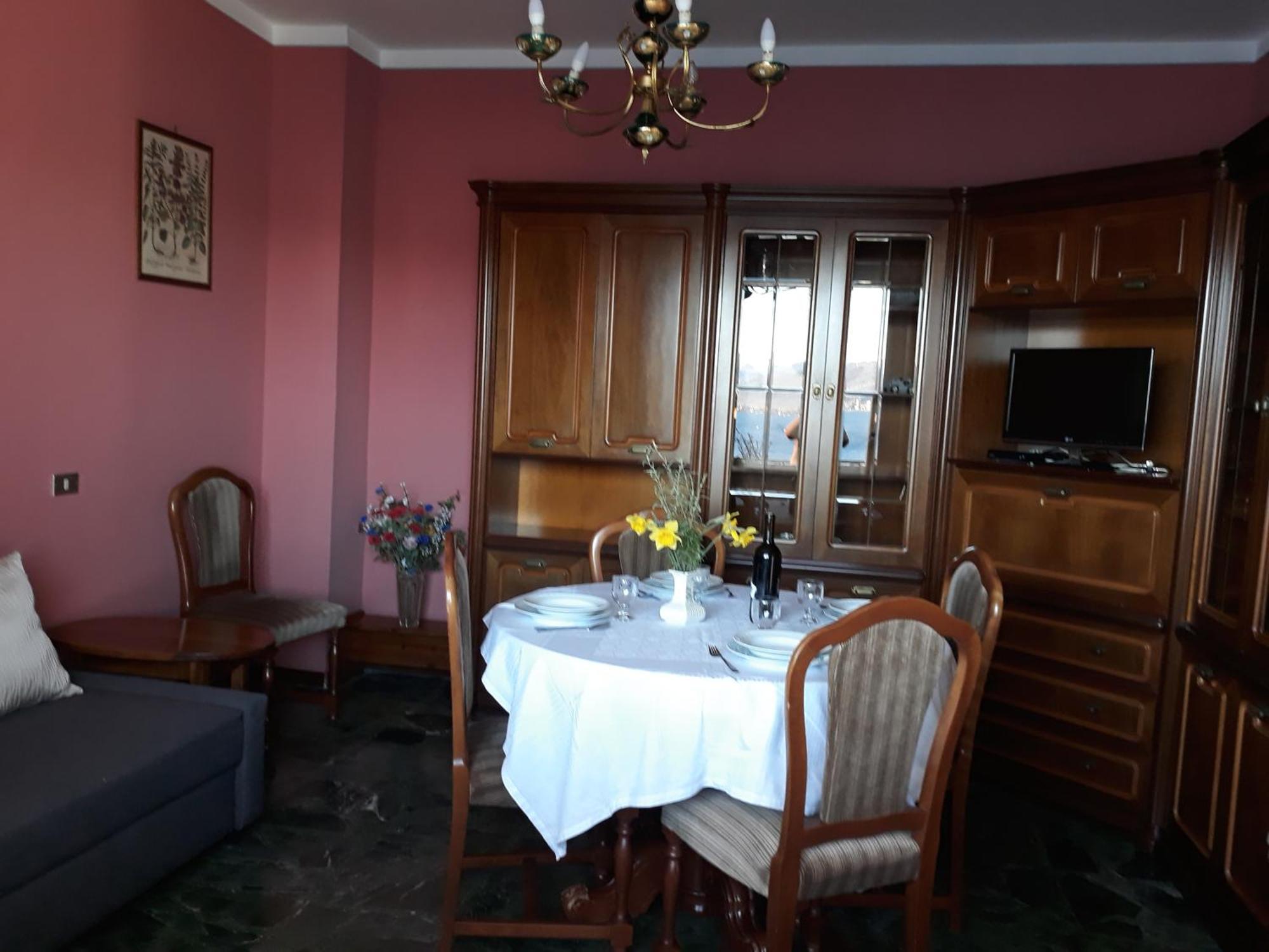 Casa Ai Castelli Apartment Cannobio Bilik gambar