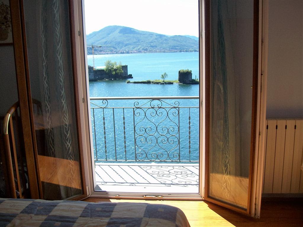Casa Ai Castelli Apartment Cannobio Luaran gambar